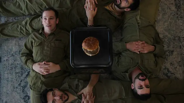 פוסטר של מיקרודוזינג: כמעט בבית